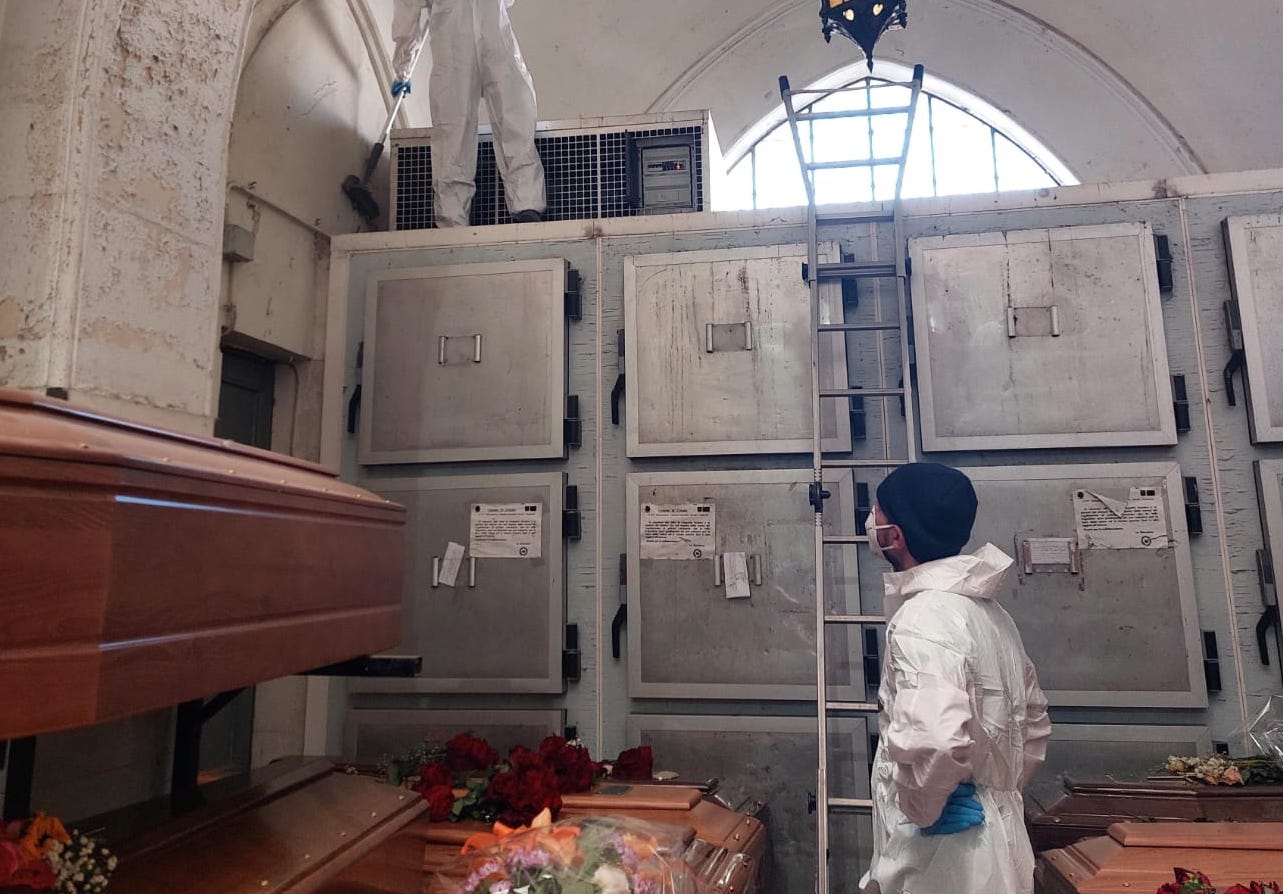 Cimitero, avviate pulizia e sanificazione del deposito salme