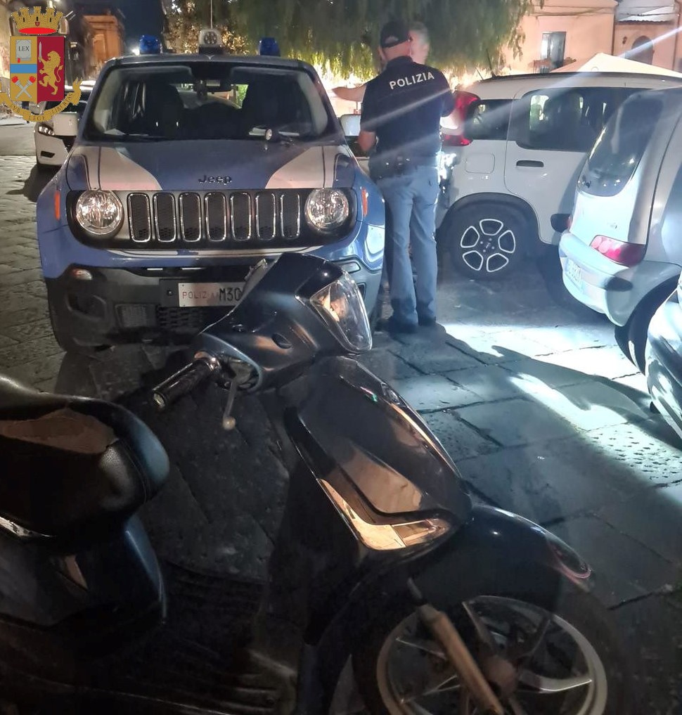 Catania, denunciato straniero ubriaco per le vie del centro