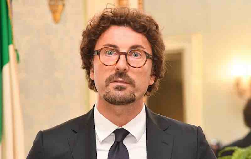 Allarme-viadotti-autostrade-danilo-Toninelli Allarme viadotti autostrade: Toninelli “nella A24 e A25 piloni degradati”