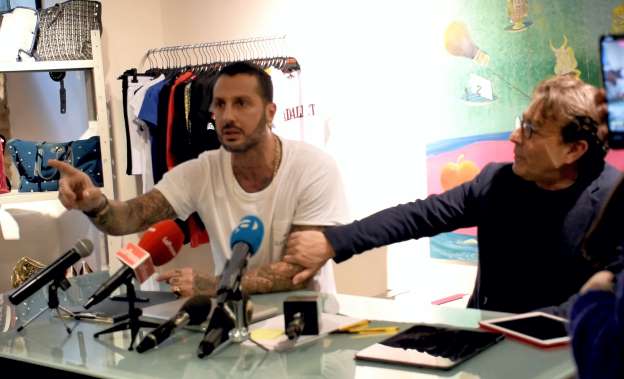 Corona si pente per il caso Fogli: le scuse dell’ex re dei paparazzi al naufrago