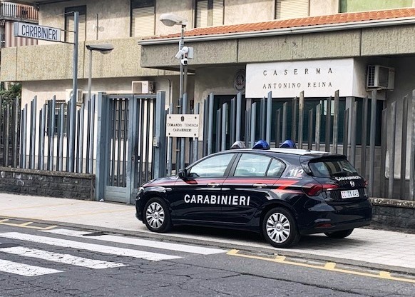 CC-Mascalucia Mascalucia, la mamma partorisce in ospedale e i Carabinieri si prendono cura dei bimbi