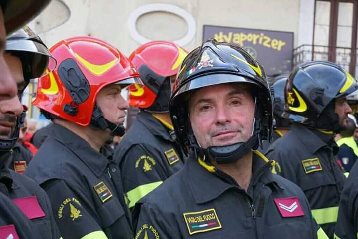 Carmelo-Barbagallo-Coronavirus Coronavirus, i Vigili del Fuoco in sicurezza soltanto con dei dispenser con l’Amuchina. La denuncia di Barbagallo (USB Vvf)