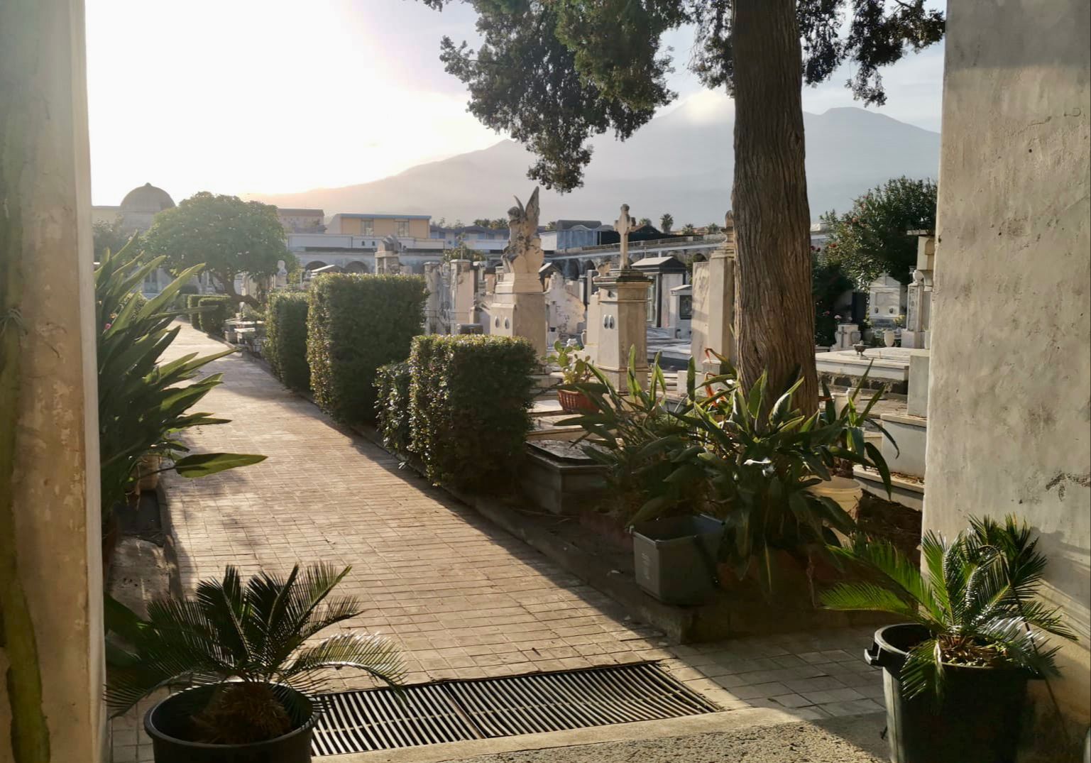 Cimitero-comunale-Riposto Commemorazione defunti a Riposto
