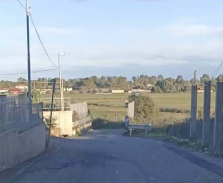Collina-Primosole Collina Primosole, il Consorzio Bonifica danneggia le strade e il Comune le sistema