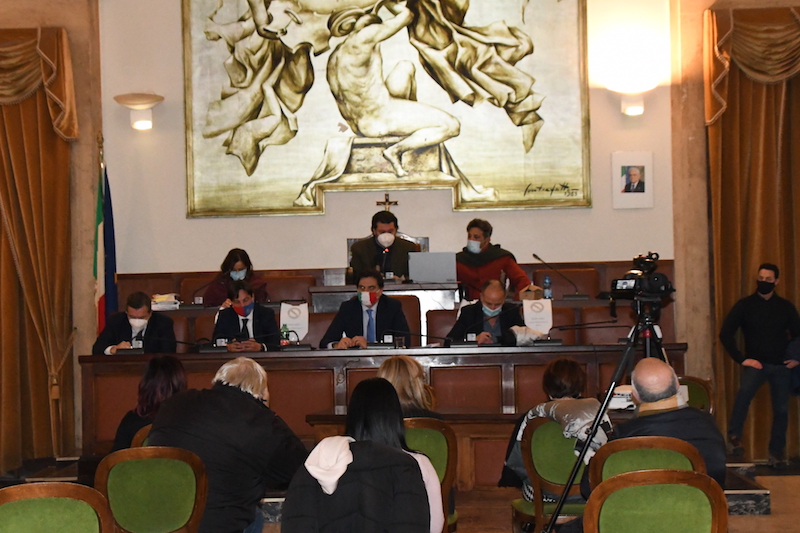 Da alcuni consiglieri su l’ordinanza chiusura di Pogliese: “Messo a repentaglio il personale del Consiglio comunale”