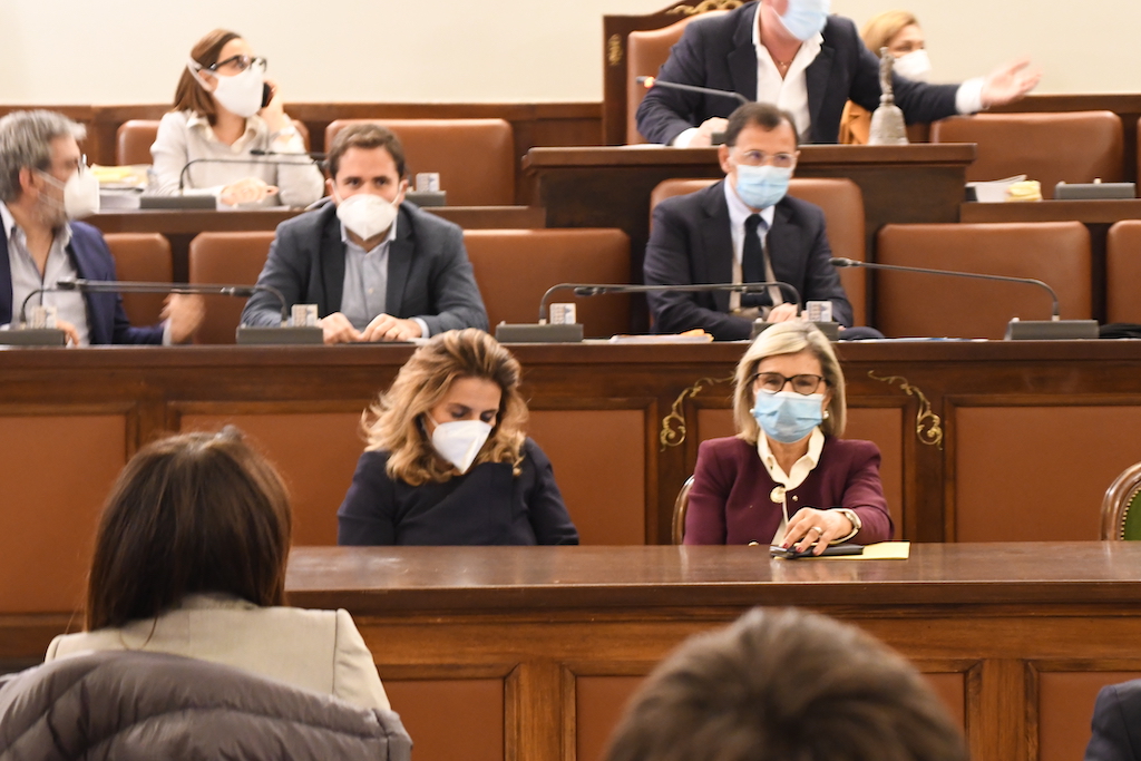 Consiglio-comunale-12-novembre Consiglio comunale: approvato il nuovo regolamento sul canone pubblicità. Dietro il voto un forte segnale politico