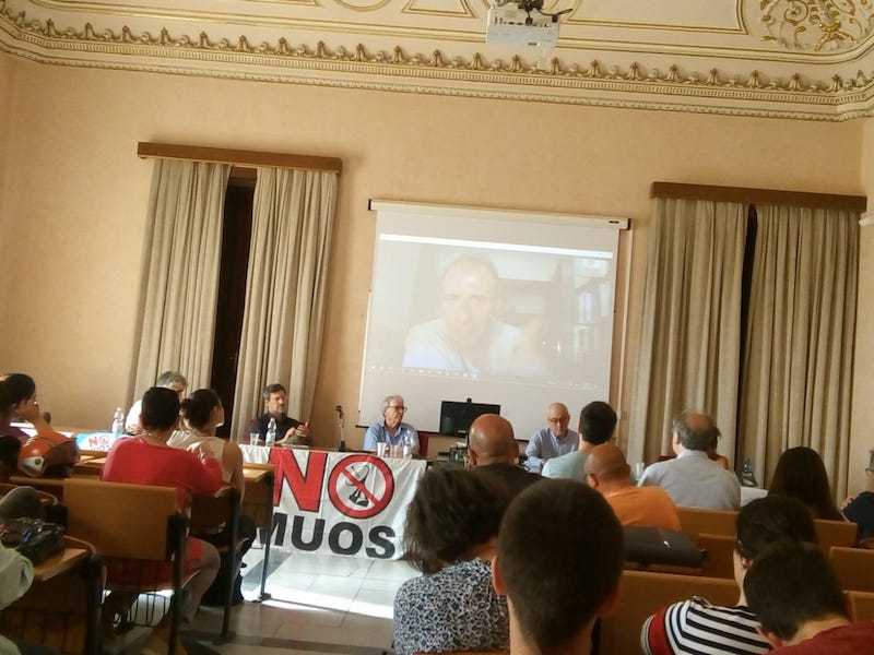 Convegno-No-Muos Catania, forte partecipazione al convegno “La Sicilia fa la guerra” organizzato da No Muos