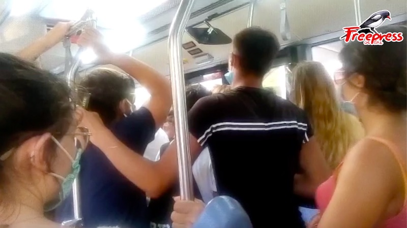 Covid-bus-Amt Covid-19, a Catania, sui bus – pollaio dell’AMT, il “contenimento” di Musumeci è assicurato! -VIDEO
