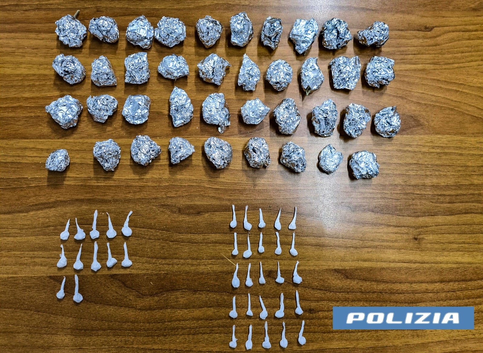 Viale Grimaldi spacciavano cocaina, crack e marijuana