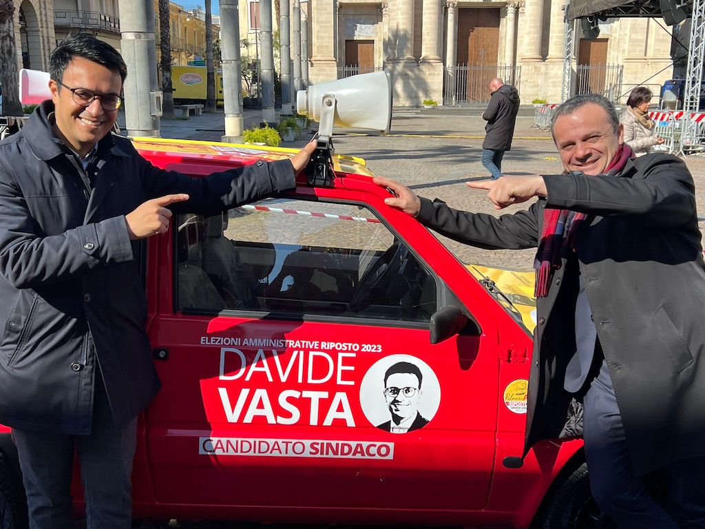 Riposto, Davide Vasta ufficializza la sua candidatura a Sindaco