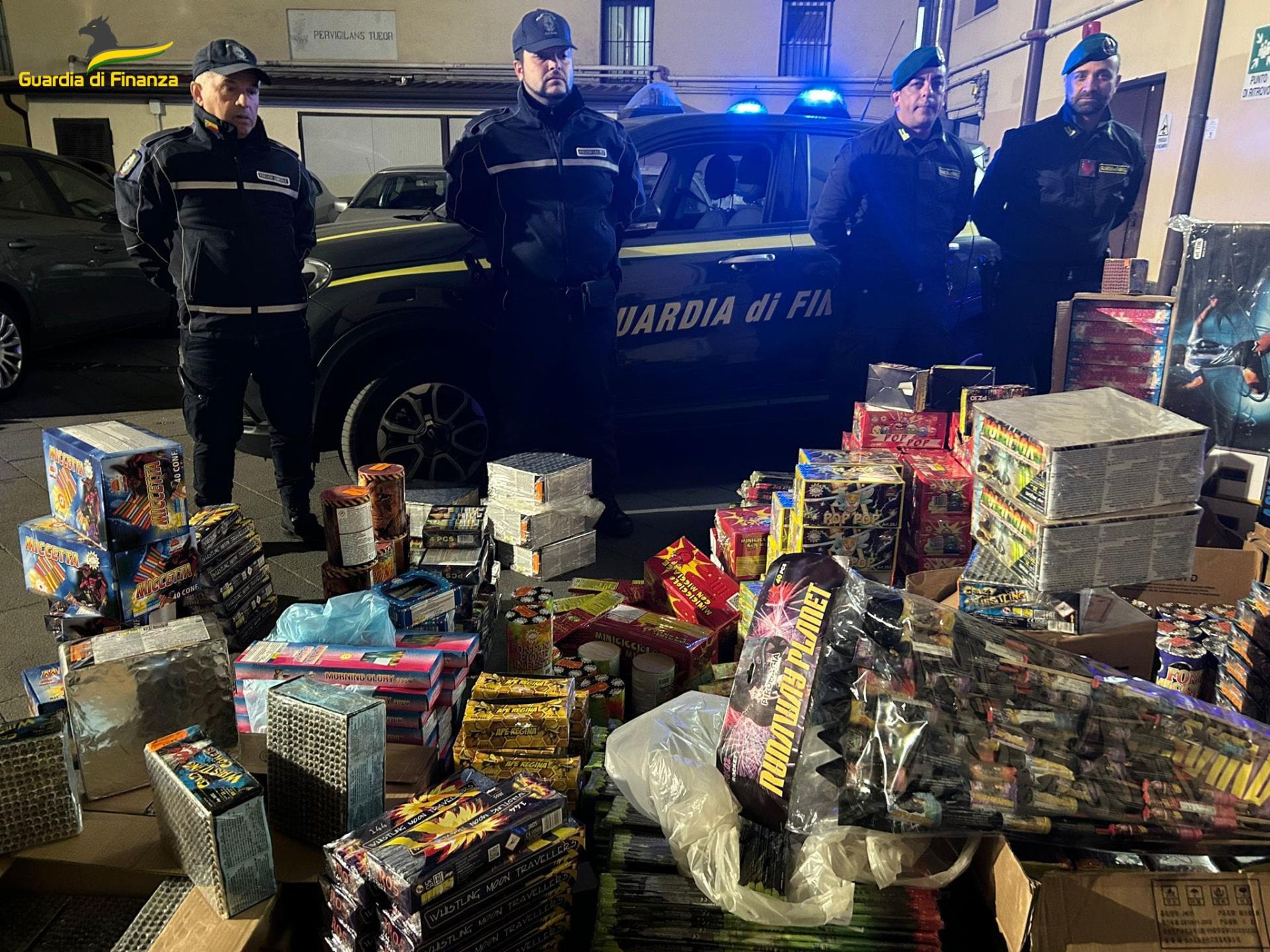 GdF sequestra oltre 60mila fuochi pirotecnici illegali