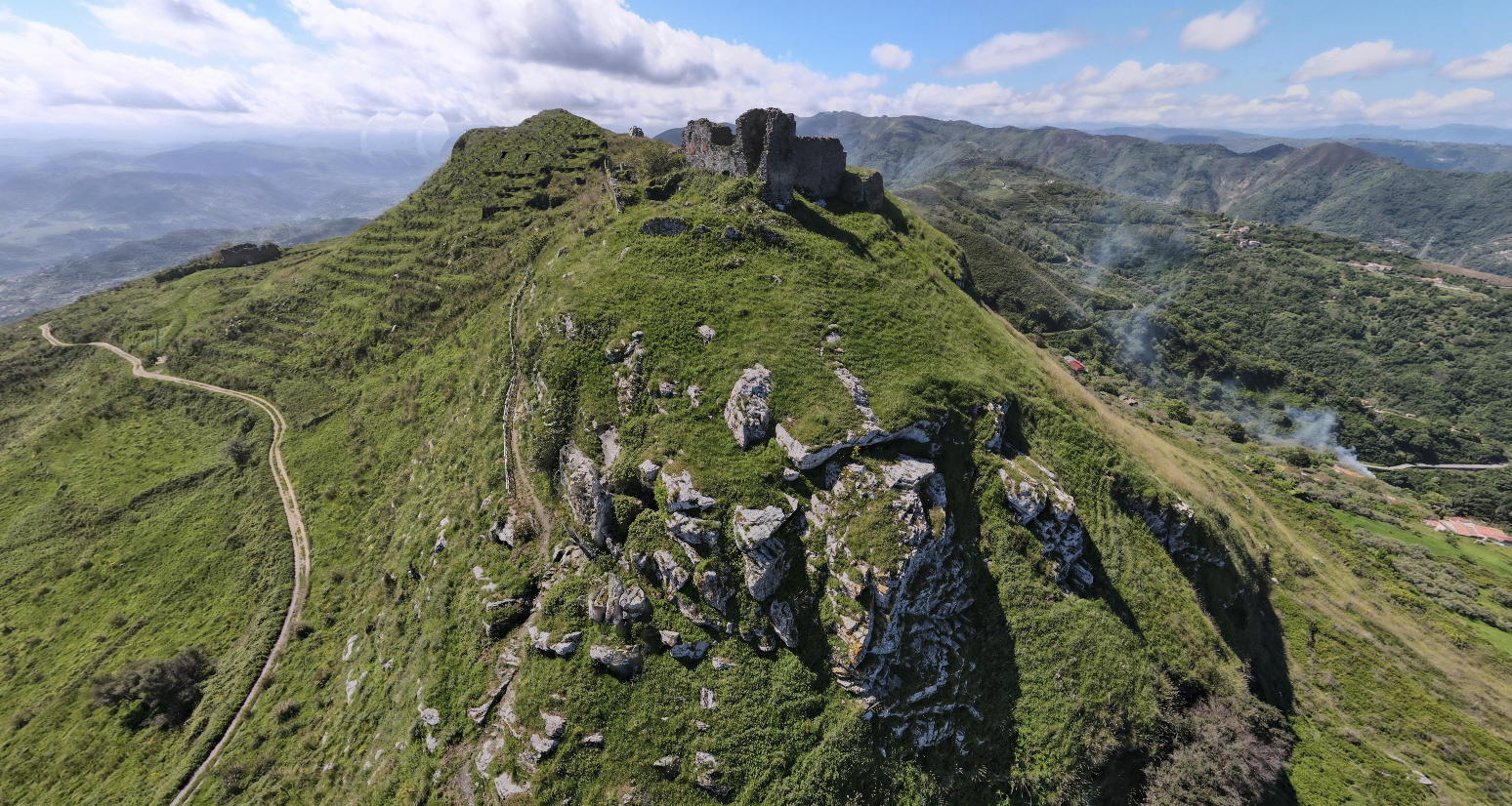 Gioiosa-Guardia “Gioiosa Guardia – UnLost City: Rinascita di una città”