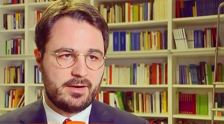 “Oscurare Trump sinonimo di potere privato anarchico e capitalista”. Intervista a Lorenzo Castellani