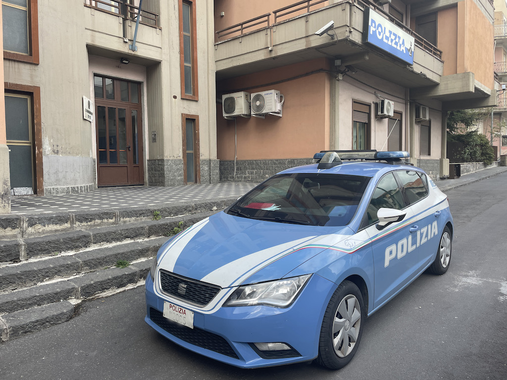 Adrano, denunciato tunisino irregolare