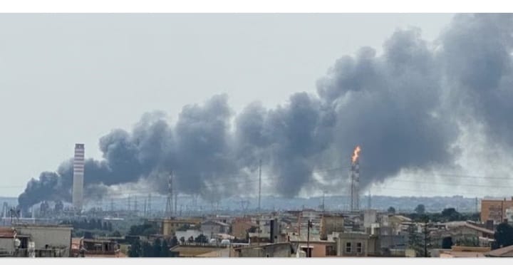 Petrolchimico di Priolo, scoppio e incendio. ASIA USB : “Occorre un controllo pubblico sulla sicurezza”