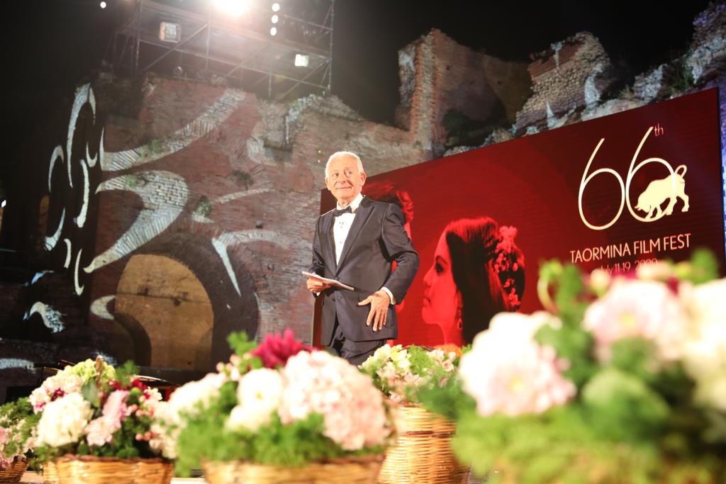 Leo-Gullotta Chiusura 66esima edizione Taormina Film Festival, i ringraziamenti di Videobank prima della 67esimaa