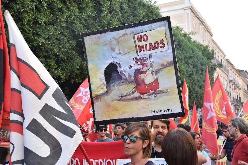 Manifestazione-No-Muos-Catania_2 Catania, manifestazione No Muos. Vasta: “No alle basi militari”