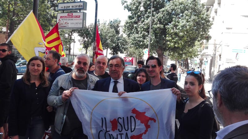 Manifestazione-Sud-Conta-Palermo49 Manifestazione contro Autonomia differenziata, Orlando sostiene il Sud Conta