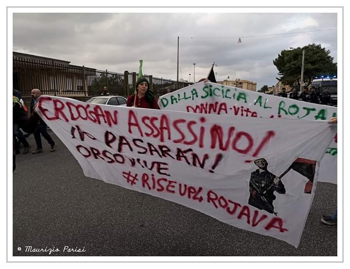 Manifestazione-a-sostegno-popolo-curdo-3 Siracusa. Manifestazione regionale per il popolo curdo