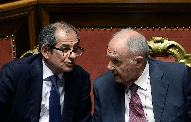 Senato. Comunicazioni del presidente del Consiglio dei ministri in vista del Consiglio europeo del 28 e 29 giugno Manovra economica: i mercati spaventano il Governo. 2,4% solo per il 2019