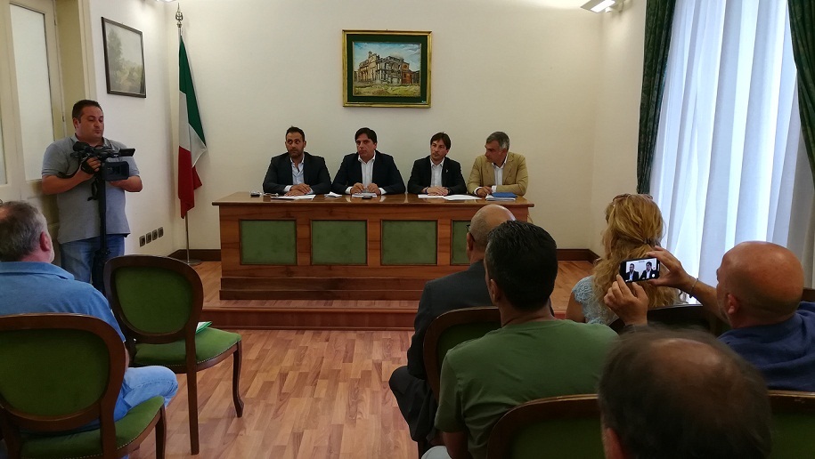 sdr Multiservizi, il sindaco Pogliese e il consigliere Barresi hanno illustrato l’attività di trasferimento dell’autoparco