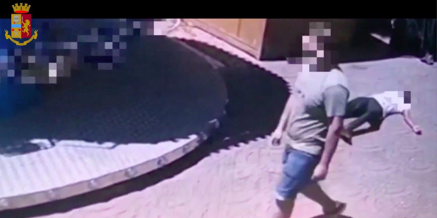 Omicidio-Piazza-Nettuno Piazza Nettuno, aggredì uomo: per la Procura è omicidio -VIDEO