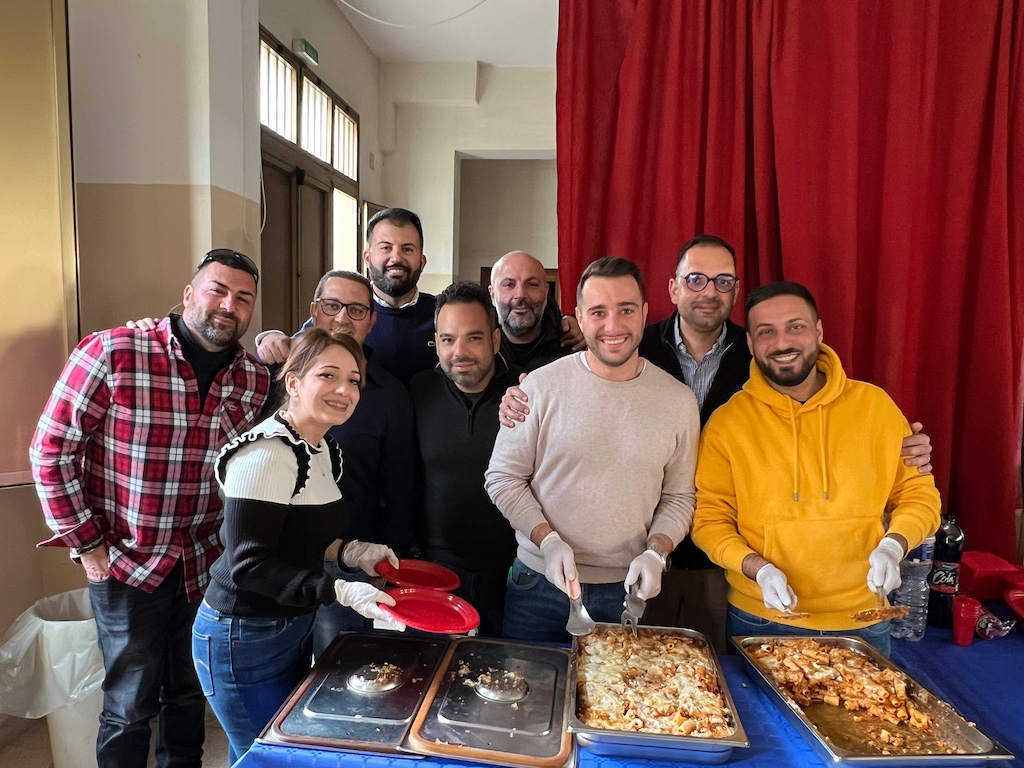 <strong>Riposto, il 23 dicembre torna il pranzo solidale dalle Suore Pallottine</strong>