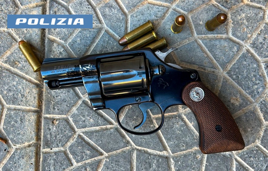 San Cristoforo, in casa aveva un revolver