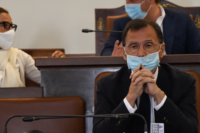Roberto-Bonaccorsi Zappalà: “Bonaccorsi non eletto dai cittadini. Bisogna andare alle urne”. Anastasi: “Affidiamoci al Consiglio comunale”