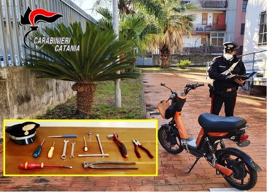 Rubano-ciclomotore Riposto: rubano ciclomotore elettrico