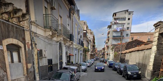 San-Cristoforo-Via-del-Principe San Cristoforo, via vai di auto tradisce lo spacciatore