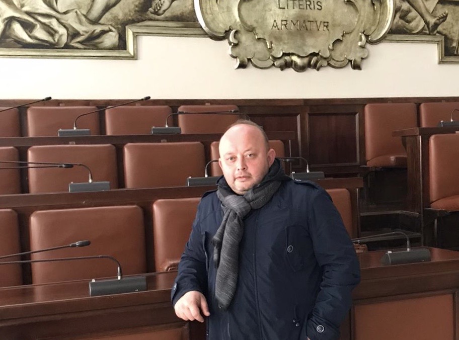 Santo-Russo-1 Santo Russo (FdI): «Aiutate i professionisti della fotografia, celebrazione e ristorazione»