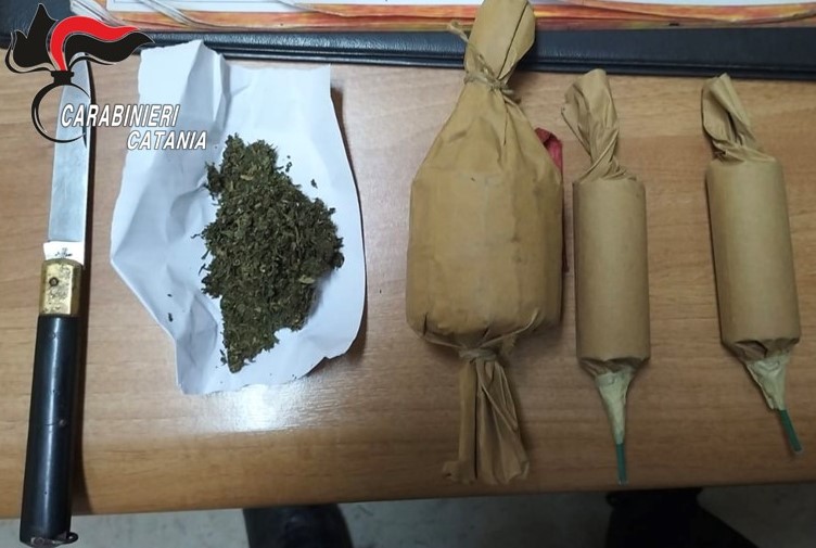 Scippano ad anziana una borsa griffata