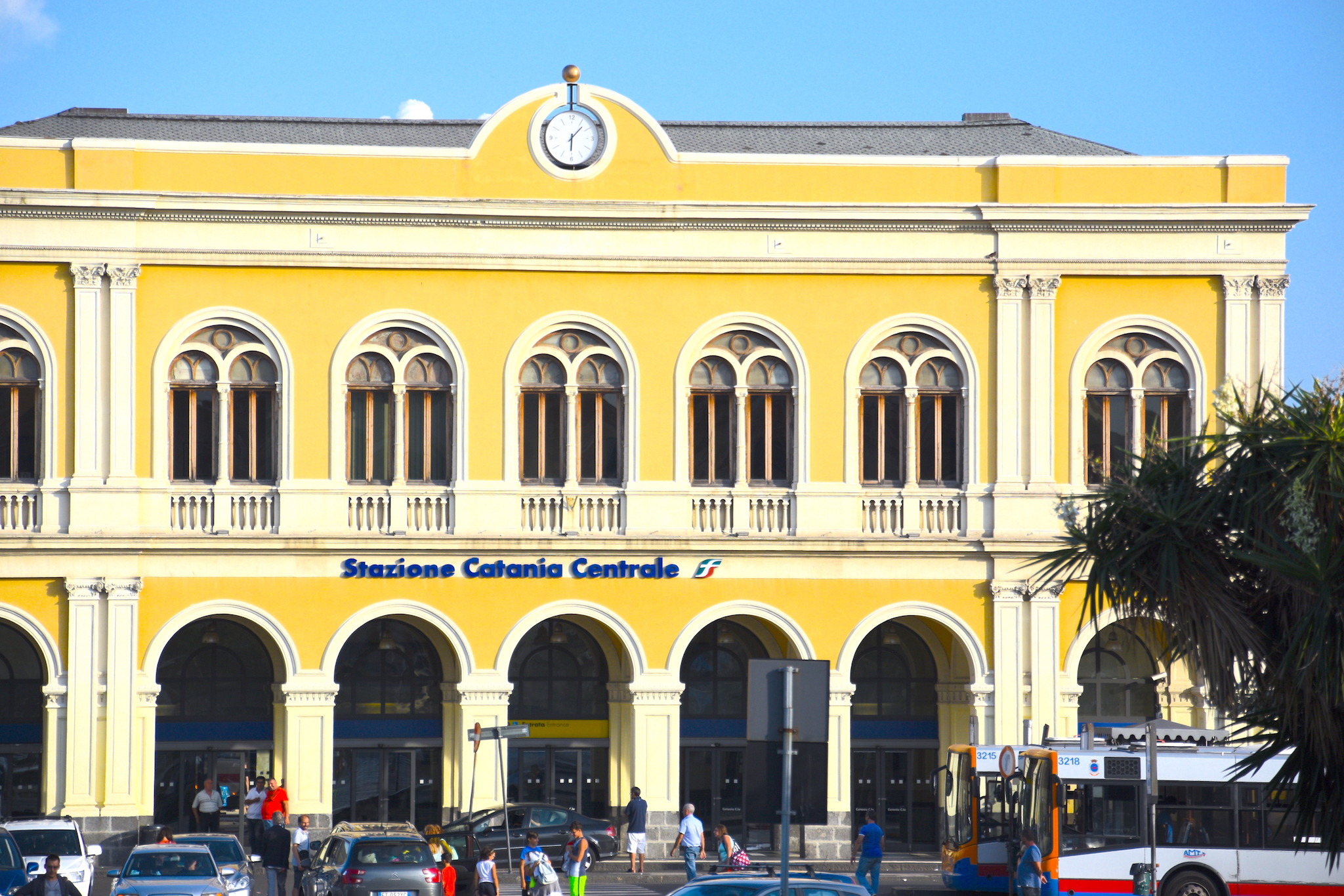 Stazione-centrale_9 Erano ladri di cellulari. Denunciati