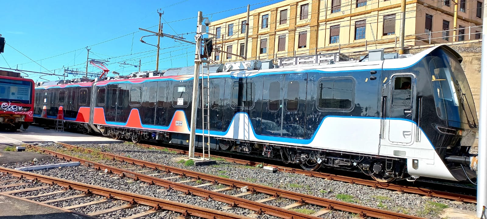 Treno-metropolitana-Catania Torna il Sicilia Express per Pasqua