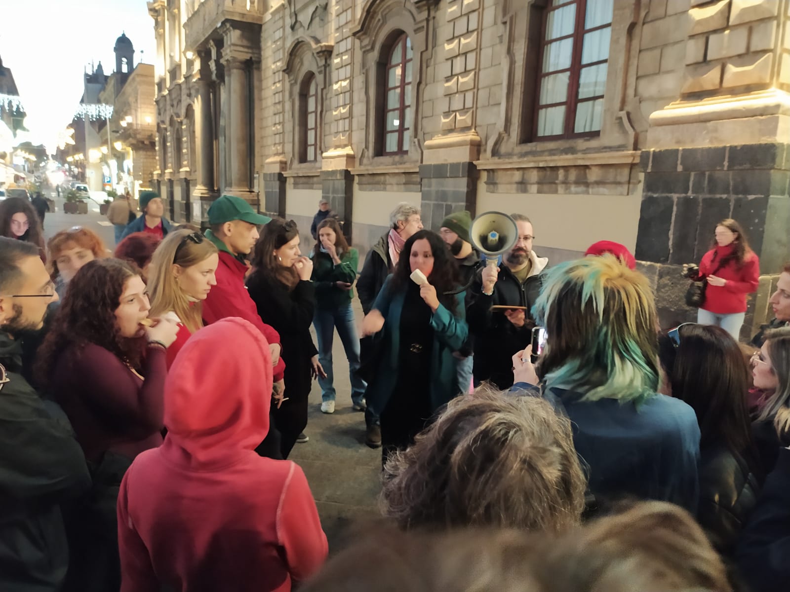 Via-Gallo Sgombero via Gallo, gli ex occupanti incontrano il sindaco
