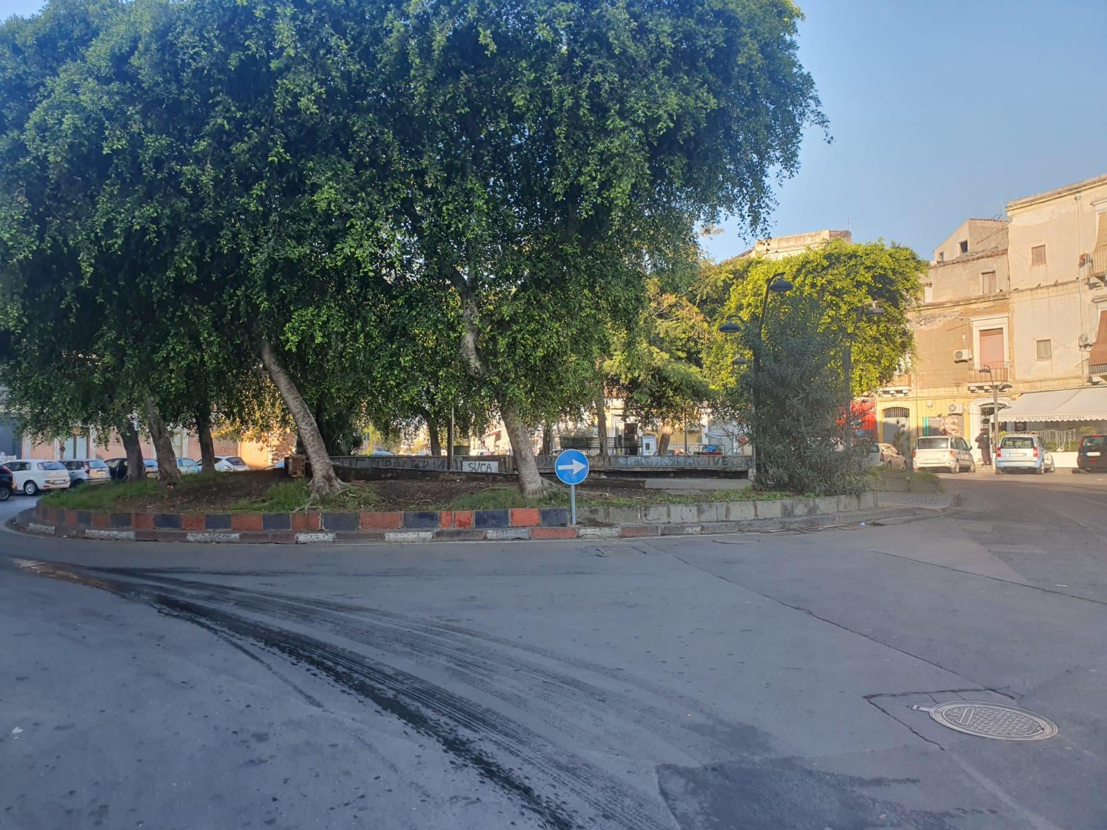 Piazza Caduti del Mare, la segnalazione del consigliere Buglio