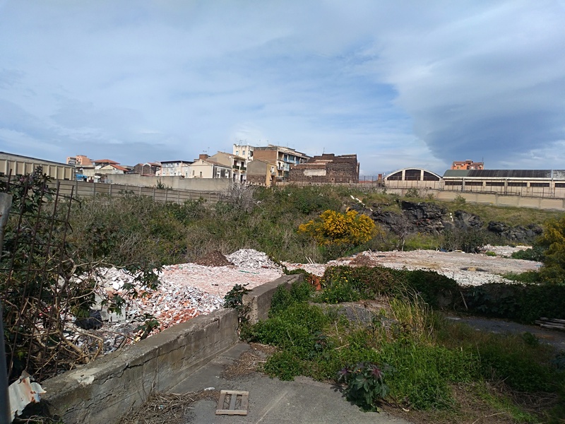 area-abbandonata-nei-pressi-di-via-acquicella-porto Il comitato Romolo Murri sull’area abbandonata in via Acquicella Porto