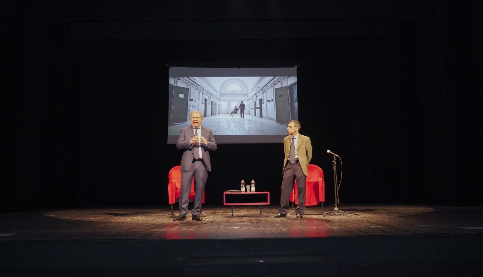 da-sx-biino-e-oliviero-2 La Costituzione in scena allo Stabile di Catania