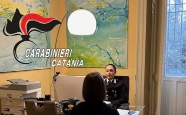 foto-1-1 Maltratta e insulta la sua compagna: “Sei una prostituta”