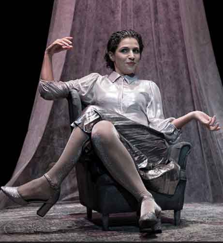 lady-grey Al Piccolo Teatro di Catania “Lady Grey”