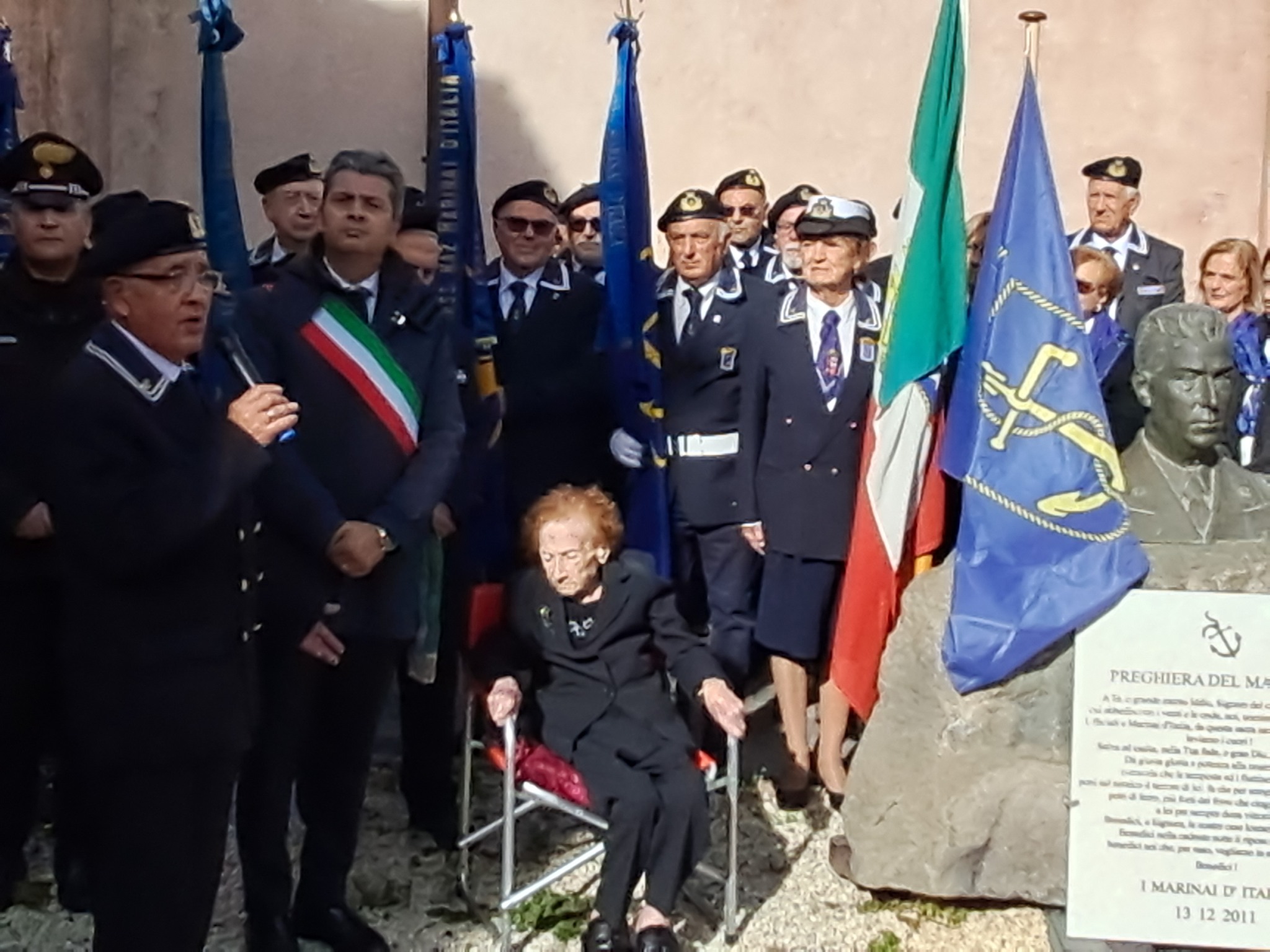 marinai-ditalia-a-pedara-uno I Marinai d’Italia ricordano l’eroe Antonino Toscano