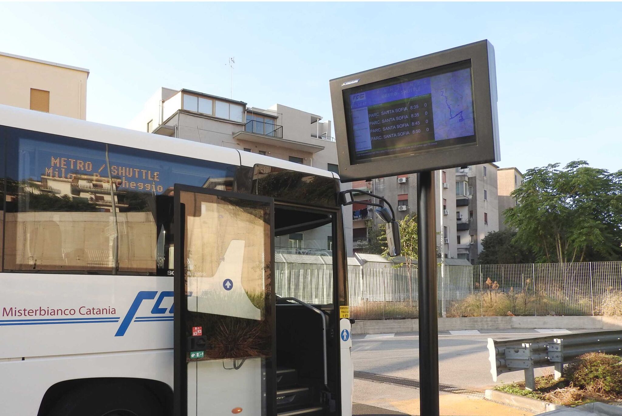 metro-fce-shuttle-scaled Stazione “Milo – parcheggio Santa Sofia”, si potenzia il servizio navetta