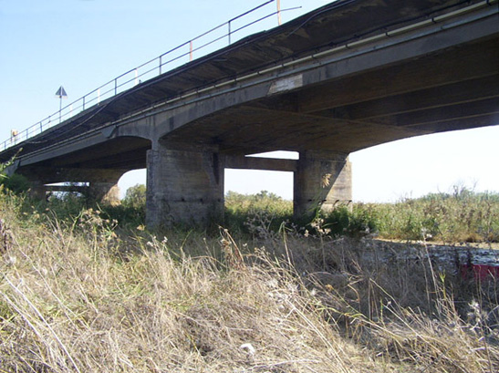 simeto1_3a Viabilità, chiuso al transito un tratto della strada provinciale 69/II per degrado strutturale del ponte