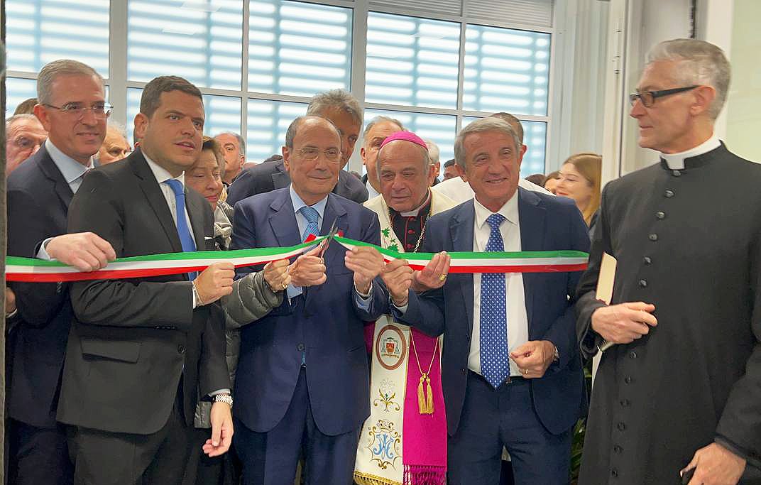 taglio-nastro-Pronto-soccorso-garibaldi Ospedale Garibaldi, inaugurato nuovo Pronto soccorso