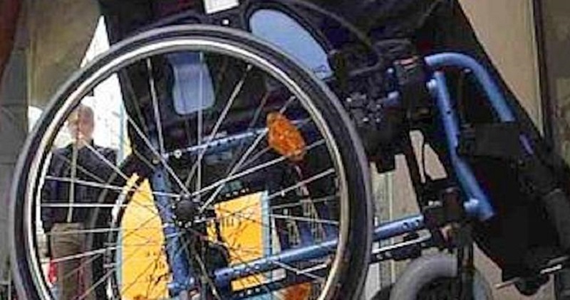 Rn,28/03/06: pedana per portatori di handicap
�Riccardo Gallini_GRPhoto Catania, quindicenne picchia un disabile e pubblica video su Facebook: denunciato
