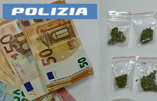 Spaccia droga al Tondo Gioeni
