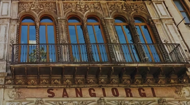 Teatro Sangiorgi Nuovi siti per rilevare il volto liberty di Catania