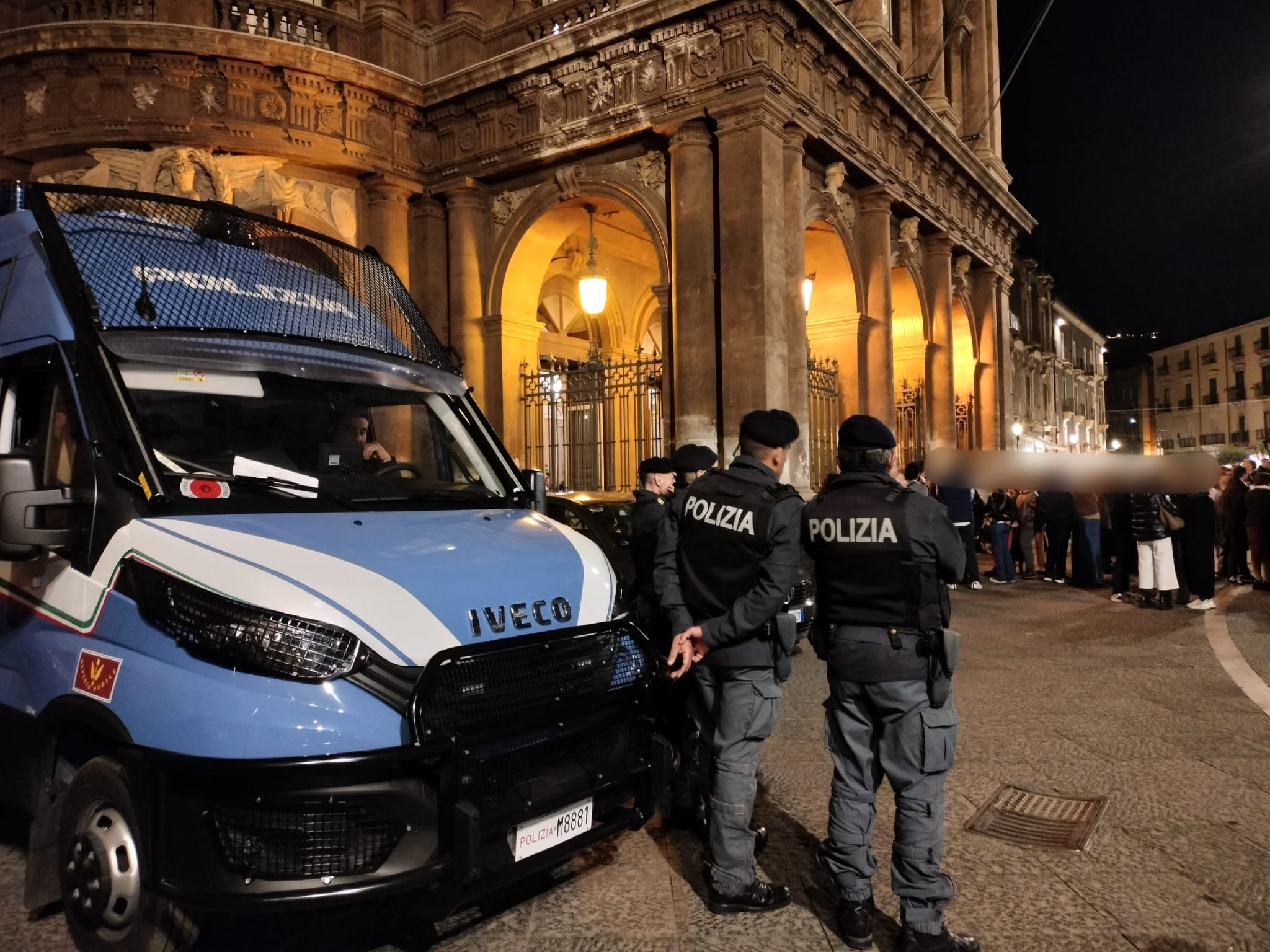 Movida e controlli Movida e controlli: un arresto per droga e giro di vite per i parcheggiatori abusivi