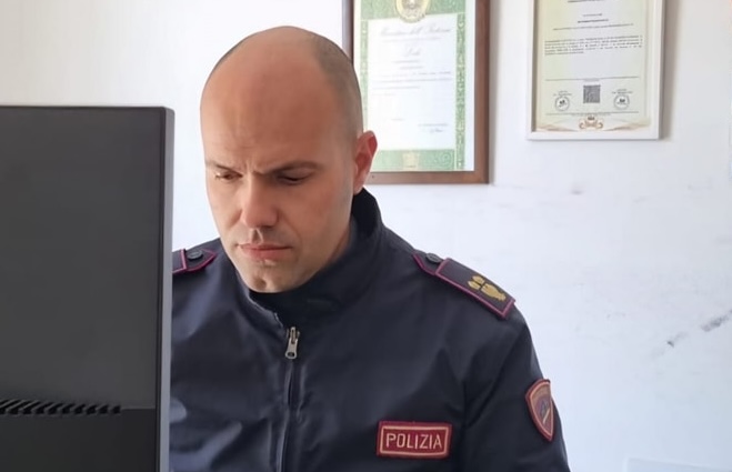 Antonino prezzavento Belpasso, tenta il suicidio ma il poliziotto lo salva